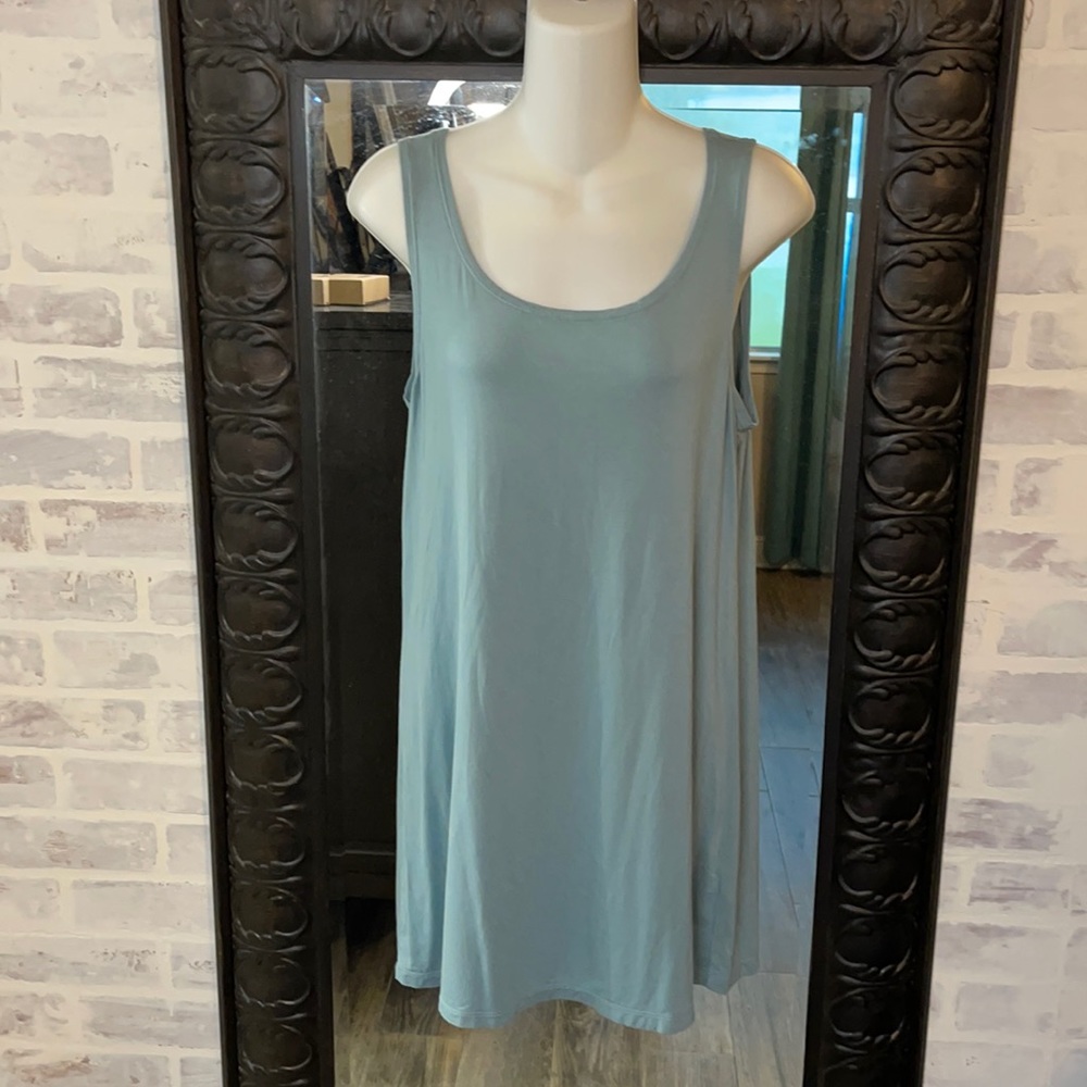 Logo by Lori Goldstein tank